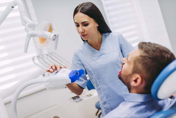 A Guide To Getting A Cleaning From A General Dentist